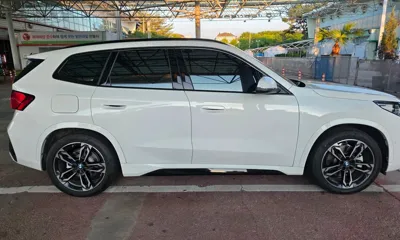 BMW iX1 2026, 4034 км, за 41693.83 USD - фото 8