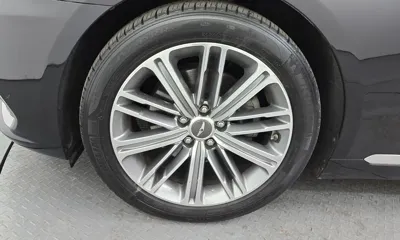 Genesis G80 2018, 116589 км, за 8582.75 USD