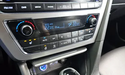 Hyundai Sonata 2015, 52522 км, за 6180.07 USD - фото 15