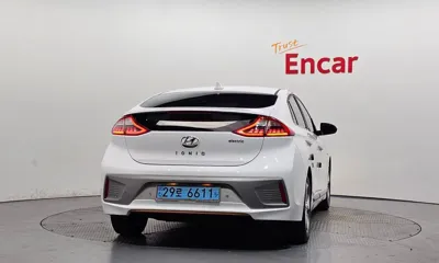 Hyundai Ioniq 2018, 156846 км, за 6446.57 USD
