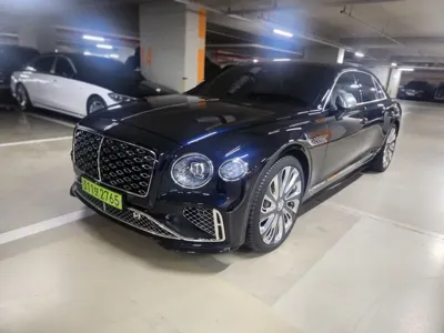 Bentley Flying Spur · 2025 год