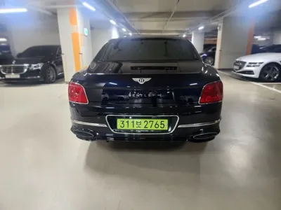 Bentley Flying Spur 2025, 13000 км, за 250318.98 USD