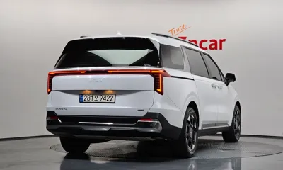 Kia Canival 2024, 31735 км, за 28977 USD