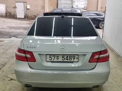 Mercedes-Benz E-Class 2011, 145068 км, за 3275.57 USD