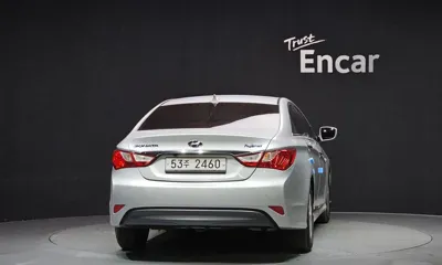 Hyundai Sonata 2015, 139229 км, за 3183.67 USD
