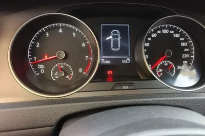 Volkswagen Golf 2014, 75400 км, за 5497 USD