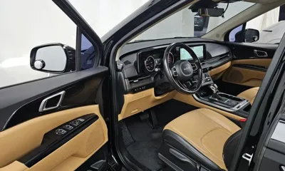 Kia Canival 2023, 72914 км, за 14859.6 USD - фото 10
