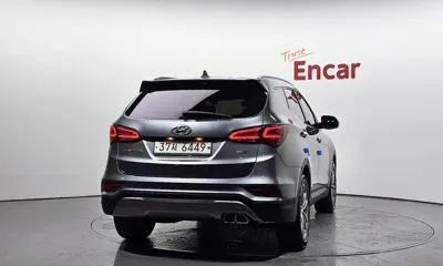 Hyundai Santafe 2017, 97055 км, за 9051.87 USD