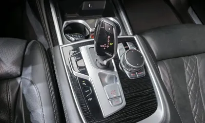 BMW 7-Series 2018, 106118 км, за 24960.58 USD - фото 9