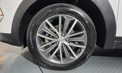 Hyundai Tucson 2016, 83982 км, за 9051.24 USD