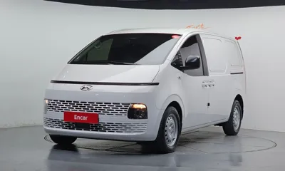 Hyundai Staria · 2022 год