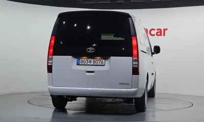 Hyundai Staria 2022, 53430 км, за 14171.48 USD - фото 4