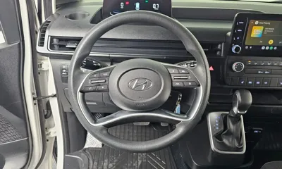 Hyundai Staria 2022, 53430 км, за 14171.48 USD - фото 12