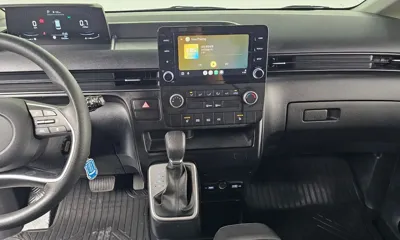 Hyundai Staria 2022, 53430 км, за 14171.48 USD - фото 14