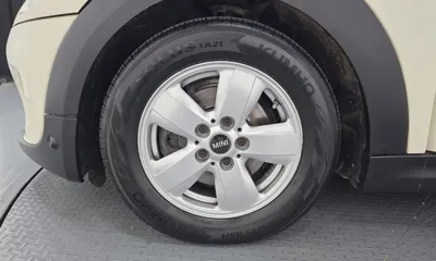 MINI Cooper 2015, 65741 км, за 4495.12 USD
