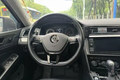Volkswagen Lamando 2019, 83800 км, за 10876 USD - фото 9