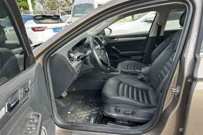 Volkswagen Lamando 2019, 83800 км, за 10876 USD - фото 24