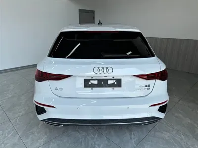 Audi A3 2022, 63000 км, за 18149.77 USD