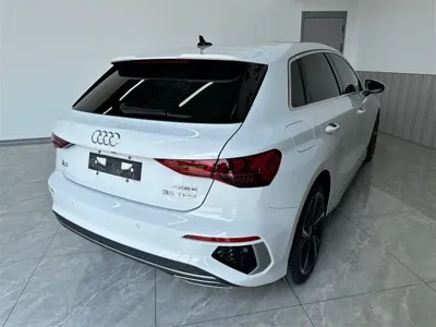Audi A3 2022, 63000 км, за 18149.77 USD - фото 6