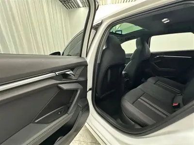 Audi A3 2022, 63000 км, за 18149.77 USD - фото 9