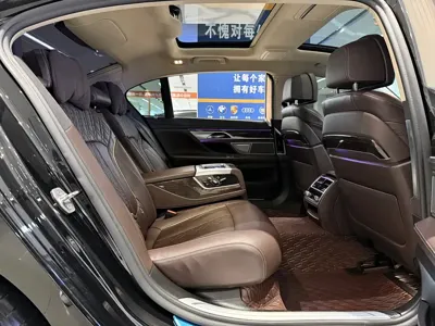 BMW 7 Series 2020, 98000 км, за 42552.52 USD - фото 10