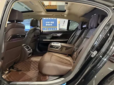 BMW 7 Series 2020, 98000 км, за 42552.52 USD - фото 12