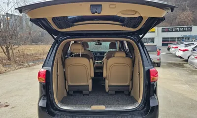 Kia Canival 2017, 138983 км, за 9518.18 USD - фото 20