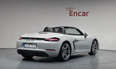 Porsche 718 2022, 45035 км, за 55133.26 USD