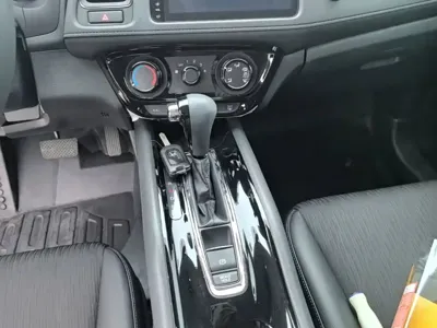 Honda Vezel 2021, 51600 км, за 8931.55 USD - фото 14