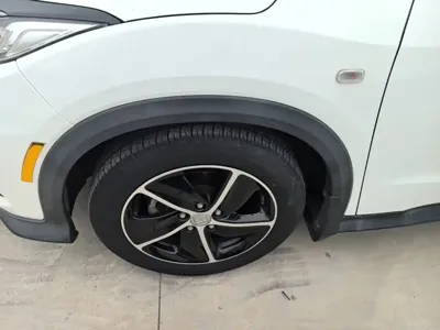 Honda Vezel 2021, 51600 км, за 8931.55 USD - фото 23