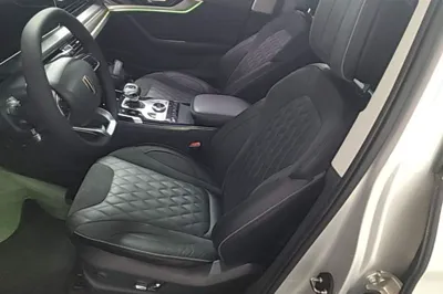Hongqi HS5 2019, 97000 км, за 11741 USD - фото 17