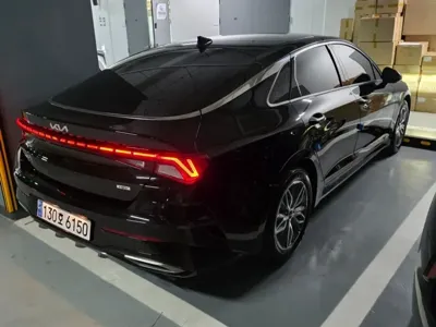 Kia K5 2023, 33000 км, за 9915.4 USD