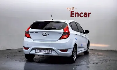 Hyundai Accent 2011, 329666 км, за 1962.72 USD