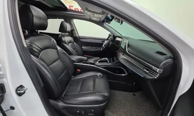 Hyundai Grandeur 2020, 66453 км, за 15426.02 USD - фото 10