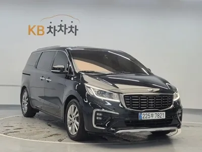 Kia Canival 2019, 209940 км, за 6557.7 USD