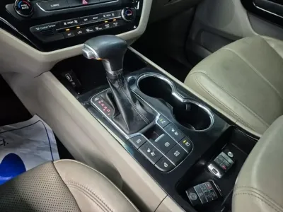 Kia Canival 2019, 209940 км, за 6557.7 USD - фото 9