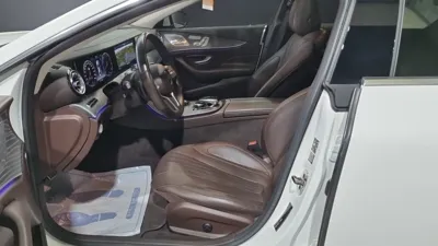 Mercedes-Benz CLS-Class 2020, 74000 км, за 31508.47 USD - фото 7