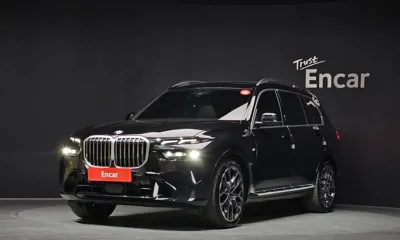 BMW X7 · 2024 год