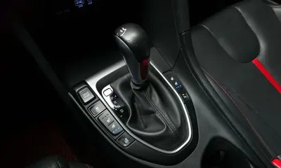 Hyundai Veloster 2018, 83435 км, за 7619.55 USD - фото 9