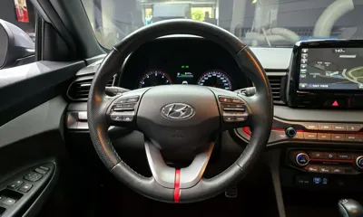 Hyundai Veloster 2018, 83435 км, за 7619.55 USD - фото 13