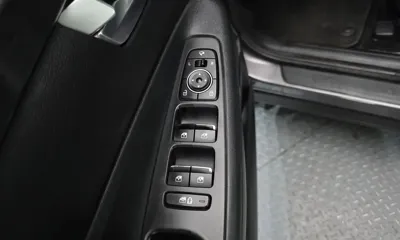 Hyundai Santafe 2022, 42817 км, за 16018.75 USD - фото 28