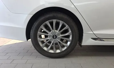 Hyundai Sonata 2016, 180102 км, за 4529.34 USD