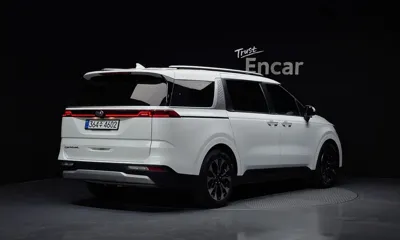 Kia Canival 2021, 135899 км, за 12618.92 USD