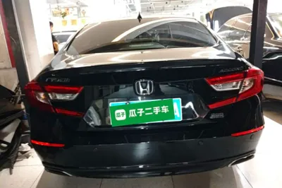 Honda Accord 2018, 100700 км, за 13639 USD