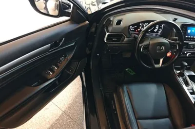Honda Accord 2018, 100700 км, за 13639 USD - фото 18