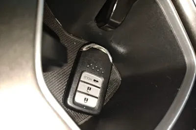 Honda Accord 2018, 100700 км, за 13639 USD - фото 23