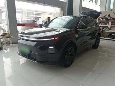 Li Auto Li L6 2024, 11000 км, за 26398.33 USD