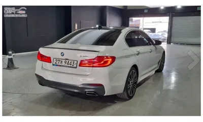 BMW 5-Series 2018, 79900 км, за 18045.61 USD