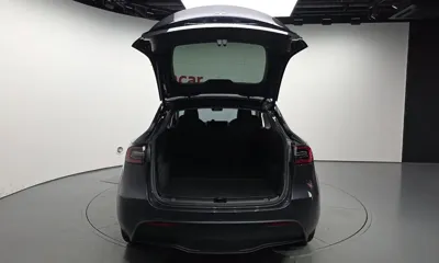 Tesla Model Y 2022, 53816 км, за 30474.69 USD - фото 20