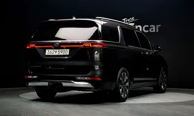 Kia Canival 2021, 131807 км, за 15588.01 USD